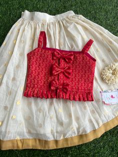 Pattupavada For Kids Kerala, Kerala Style Pattupavada For Kids, Onam Outfit For Baby Girl, Kids Pattupavada Blouse Designs, Baby Girl Skirt Top Design, Kids Skirt And Top Designs, Kids Skirt Top Designs, Skirt And Blouse For Kids, Skirt And Top For Kids