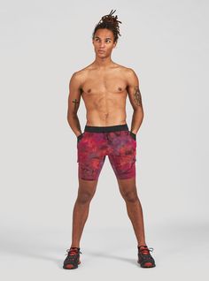 Top Description Amplify your run — the brand new Groundwork Half Tight is made to enhance your endurance pursuits with lightweight compression, moisture-wicking comfort, and six pockets to easily stash everything you need. Sizing Formfitting, Size Chart William is 6'1" and wears size M Cards full-bleed half-split details detail-card-A Pocket it your way Double-tiered side pockets can fit any size phone, nutrition, a packable windshell like our Zephyr Runner, 250ml soft-flasks or anything else yo Ultra Marathon, Water Projects, Humid Weather, Running Tights, The Trail, Mens Bottom, Moisture Wicking, Split, Tights