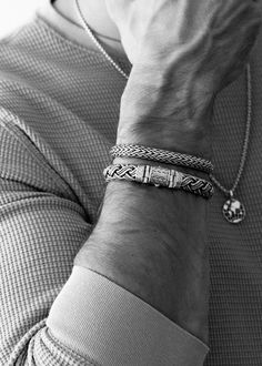 Classic Bracelet With Sterling Silver Clasp As Gift, Luxury Everyday Sterling Silver Bracelet In White Gold, Elegant Formal Chain Bracelet With Stainless Steel Clasp, Classic Engraved White Gold Chain Bracelet, Classic Sterling Silver Jewelry With Stainless Steel Clasp, Everyday Luxury Sterling Silver Bracelets, Classic White Gold Bracelets With Sterling Silver Clasp, Luxury Engraved Chain Bracelet, Timeless Bracelets With Stainless Steel Clasp