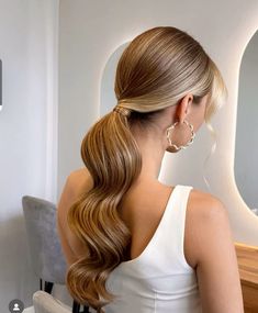 Blonde Sleek Wedding Hair, Hair Styles For Long Hair, Styles For Long Hair, Concert Hairstyles, Quince Hairstyles, Long Shiny Hair, Classic Updo, Classy Hairstyles, Hairdo Wedding