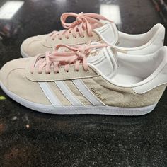 Sz 9 Women’s Adidas Pink Adidas Zx 2k Boost, Adidas Soccer Shoes, Adidas Busenitz, Adidas White Sneakers, Adidas Shoes Mens, Adidas Pure Boost, Black And White Sneakers, Men Suede, Adidas Pink