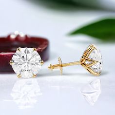 2 Carat round Stone Lab Grown Diamond Earrings Claw Prong IGI Certified Lab Diamond 10K 14K 18K Solid Gold Earrings Stud Earrings Screw Back 𝐏𝐥𝐞𝐚𝐬𝐞 𝐧𝐨𝐭𝐞: Lab Diamond is also known as Lab Grown Diamond, CVD, HPHT, Green Diamond, Eco-Friendly Diamond, Ethical Diamonds, Earth-Friendly Diamonds, or Man-Made Diamonds. 𝐌𝐚𝐢𝐧 𝐒𝐭𝐨𝐧𝐞 𝐜𝐨𝐦𝐞𝐬 𝐰𝐢𝐭𝐡 𝐈𝐧𝐭𝐞𝐫𝐧𝐚𝐭𝐢𝐨𝐧𝐚𝐥 𝐆𝐞𝐦𝐨𝐥𝐨𝐠𝐢𝐬𝐭 𝐂𝐞𝐫𝐭𝐢𝐟𝐢𝐜𝐚𝐭𝐞𝐬. 𝐖𝐞 𝐆𝐮𝐚𝐫𝐚𝐧𝐭𝐞𝐞𝐝 𝐎𝐮𝐫 𝐋𝐚𝐛𝐠𝐫𝐨𝐰𝐧 𝐃𝐢𝐚𝐦𝐨? Gold Solitaire Round Earrings, 14k Gold Round Earrings, Round Yellow Gold Diamond Earrings, Gold Round Diamond Earrings, Gold Solitaire Earrings, Yellow Gold Diamond Earrings For Pierced Ears, Gold Round Earrings With Prong Setting, 14k Gold Round Brilliant Cut Earrings, Yellow Gold Round Diamond Earrings For Anniversary