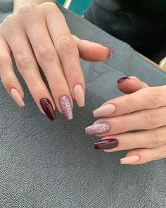 Mauve Nails, Unghie Sfumate, Pink Glitter Nails, Edgy Nails, Grunge Nails, Fall Acrylic Nails, Almond Acrylic Nails, Christmas Nails Acrylic, Oval Nails