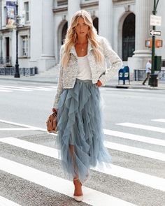 Mode Over 50, Chic Skirt, A Skirt, French Blue, Fashion Mode