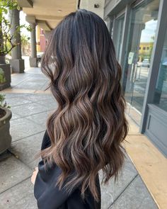 Long Dark Brunette Hair With Highlights, Balayage On Dark Brunette, Long Black Hair With Layers Balayage, Dark Hair Highlights Blonde, Full Head Brown Highlights, Balayage Long Brown Hair, Brunette Balayage Hair On Black Hair, Highlights Dark Brown Hair Balayage, Dark And Light Balayage