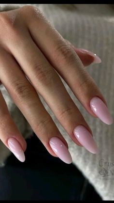 Light Pink Almond Nails, Ballerina Pink Nails, Rosa Nails, Pink Oval Nails, Nails Rosa, Almond Nails Pink, Classy Almond Nails, Summery Nails