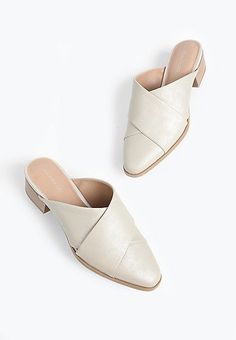 SuperCush Isabel Woven Heeled Mule | maurices New Jeans Top, Idea Magazine, Plus Swim, Adaptive Clothing, Heeled Mule, Skirt Crop, Maurices Jeans, Exclusive Shoes, Curvy Jeans