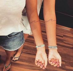 Hawaii Wave Tattoo, Dainty Beach Tattoos For Women, Wave Tattoo On Arm, Paddling Tattoo, Wave Tattoo Men, Wave Tattoo Foot, Wave Tattoo Simple, Wave Tattoo Wrist, Simple Wave Tattoo