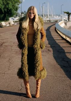 Mundo Hippie, Looks Hippie, Alasdair Mclellan, Lara Stone, 60s 70s Fashion, Fashion 70s, 60s And 70s Fashion, 70s Inspired Fashion