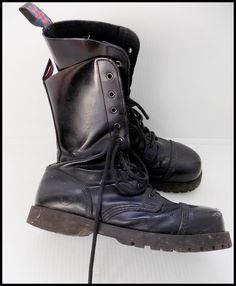 "Please read shop policies before purchase, thank you  Pair of leather combat boots. Rounded toes, chunky heels, 10 eyelet lace up fronts. These boots show normal signs of distressed surface wear from use and age including some scuffing, creasing, marks of discoloration and abrasions here and there. Overall though, these boots are still in good condition! You can see on last pic condition of boots. In good condition. You can see on last pics condition. Size EU 40. UK 6. But I think it's bigger mold, maybe EU 41. You should lead with inner sole: I wear EU 41 and they fit me. insole: 26.5 cm ( 10.43\" ) PLEASE READ I don't accept returns, exchanges, cancellations, or money refund. So please ask for measures and everything you want to know before purchase item, thank you! IMPORTANT  I CAN'T G Grunge Leather Lace-up Boots For Concerts, Grunge Lace-up Boots With Round Toe For Concert, Grunge Ankle Lace-up Boots For Streetwear, Grunge Combat Boots For Concerts, High-top Grunge Lace-up Boots For Streetwear, Grunge High-top Lace-up Boots For Streetwear, Grunge High Ankle Lace-up Boots For Streetwear, Grunge High-top Lace-up Boots For Alternative Fashion, Grunge Lace-up Boots With Round Toe