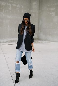 Comfy and Stylish Oversized Boyfriend Blazer Looks Boyfriend Blazer Outfit, Cute Blazer Outfits, Black Blazer Outfit, Blazer Outfits Casual, Blazer Outfits For Women, Stil Boho, Mode Boho, Retro Mode