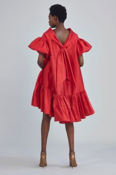 Taffeta rolled collar trapeze dress with puff sleeve and gather hem. Shown in Red. Also available in Marigold, Cobalt Blue and Frost Green. Trapeze Dress Outfit, Stile Hippie Chic, Tafetta Dress, Roller Workout, Amsale Dress, Lace Fancy, Cobalt Blue Dress, Ankara Dresses, Rolled Collar