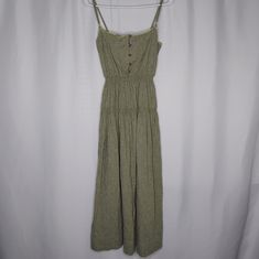 Urban Outfitters Midi Sundress Small Green Chambray Linen Cotton Full Skirt A-Line Spaghetti Strap Raw Edges Button Back Smocked Waist 55% Linen, 45% Cotton 34" Bust, 26" Waist, 41" Length From Under Arm Great Unworn Condition Nwot Size Small By Urban Outfitters. 750 Casual Smocked Sleeveless Dress With Tie Straps, Casual Fitted Maxi Dress With Adjustable Straps, Summer Smocked Cotton Dress With Adjustable Straps, Spring Cotton Smocked Dress With Adjustable Straps, Cotton Maxi Dress With Smocked Bodice For Day Out, Summer Cotton Smock Sundress, Cotton Smock Summer Sundress, Casual Sleeveless Smocked Dress With Adjustable Straps, Casual Beach Maxi Dress With Drawstring