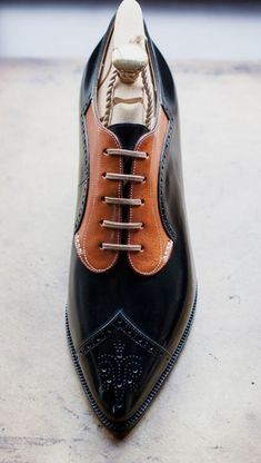 Spectator Shoes, Handmade Leather Boots, Patent Leather Oxfords, Quality Leather Boots, Gentlemen Wear, Man Suit, Gentleman Shoes, Wingtip Shoes, Oxford Brogues