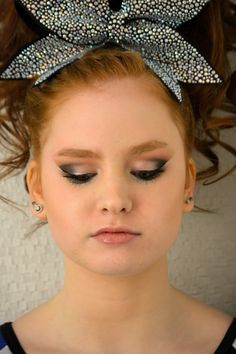 Cheer Makeup Looks, Cheerleader Makeup Ideas, Cheerleader Makeup, Makeup Ideas Simple, Cheerleading Makeup, Cheer Makeup, Competition Cheer, Cheerleading Hairstyles, Carnival Makeup