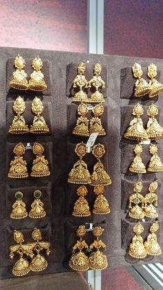 Jumkas Gold In 10 Grams, Jumka Gold Designs, Jhumki Designs Gold Antiques, Jumki Design Gold, Gold Jumkas Design, Jhumki Designs Gold, Jumkas Gold, Buttalu Earrings Gold, Gold Jumkas