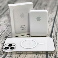 Battery Pack for iPhone For Sale In Harare Zimbabwe Iphone Battery Pack, Magsafe Battery Pack, ماثيو ماكون�هي, Apple Iphone Accessories, Iphone Magsafe, Stylish Iphone Cases, Apple Technology, Iphone Obsession, Iphone Pictures