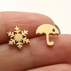 Cute Tiny Christmas Snowflakes Stud Earrings Stainless Steel Umbrella Small Earrings Cute Asymmetrical Stud Earrings Dainty Christmas Snowflake & Umbrella Stud Earrings Jewelry Party Gift Hypoallergenic Earrings Color: Golden Gold Earrings As Winter Gift, Gold Earrings For Winter Holiday, Gold Earrings For Holiday Season, Hypoallergenic Earrings, Christmas Snowflakes, Small Earrings, Jewelry Party, Party Gifts, Umbrella