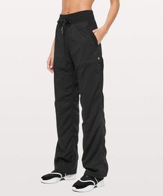 Lululemon Dance Studio Pants Outfit, Lululemon Dance Studio Jogger, Lululemon Pants Studio, Lulu Pants, Studio Pants, Lululemon Outfits, Joggers Outfit, Michelle Yeoh, Dance Pants