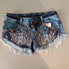 Brand New With Tags. Adorable Pattern On Front. Super Cute Fringe Detail And Fading. Would Keep Them If They Still Fit Me! Size 26. Original $59.50 Blue Jean Shorts For Festival, Trendy Blue Shorts For Festivals, Womens Western Outfits, Western Closet, Cute Fringe, Billabong Shorts, Cutoff Shorts, Cut Off Shorts, Western Outfits