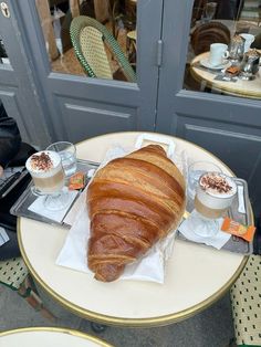 XL large croissant with cappuccino Giant Croissant, Croissant In Paris, Croissants Paris, French Aesthetic, Pastry Chef, Home Brewing, Cappuccino, Bucket List