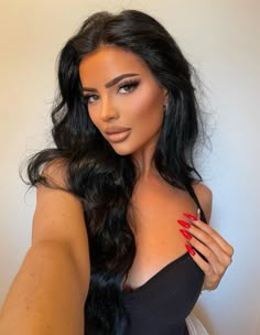 Ig Baddie Makeup, Baddie Makeup Looks, Stephanie Symonds, Makeup Baddie, Ig Baddie, Natural Hair Extensions, Shot Hair Styles, Bridal Makeup Looks, Baddie Makeup