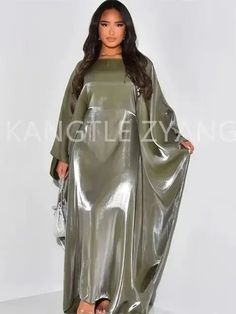 Satin Butterfly Abaya Green Long Abaya For Party, Green Long Sleeve Abaya For Party, Green Long Sleeve Abaya For Evening, Green Long-sleeved Party Abaya, Green Long Party Abaya, Butterfly Abaya, Dress Kebaya, Arab Women, Islamic Fashion