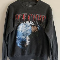 Ice Cube Distressed Washed Gray Crew Neck Sweatshirt Small. Retro Washed Cotton-Poly Sweatshirt With Ice Cube Graphic Printed At The Front. Pullover Style In A Slightly Relaxed Fit And Finished With Distressed Ribbing Trims At The Cuffs, Hem & Crew Neck. See Pics For Details! Content + Care - Cotton, Polyester - Machine Wash - Imported Item Is New Without Tags But Blacklisted To Prevent In Store Returns. Please Msg Me W/ Any Questions & Grunge Tops With Screen Print For Winter, Winter Crew Neck Grunge Tops, Casual Winter Tops From Urban Outfitters, Urban Outfitters Casual Winter Tops, Winter Acid Wash Crew Neck Sweatshirt, Urban Outfitters Tops For Streetwear In Fall, Urban Outfitters Tops For Fall Streetwear, Oversized Crew Neck Tops By Urban Outfitters, Casual Urban Outfitters Sweatshirt With Graphic Print