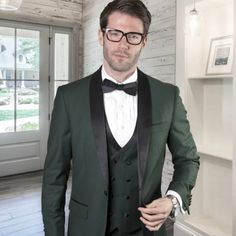 Tuxedo Includes Jacket, Vest & Trousers, 1-Button Single Breast Jacket, Shawl Lapels With Trim Satin, Flap Pockets, Side Vents. Tailored Fit 100% Wool Hunter Green Suits For Black Men, Man Hunter, Jacket Vest, Single Breasted Jacket, Black Trim, Hunter Green, Mens Suits, Blazer Suit, Shawl