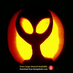 an alien pumpkin carving is shown with the word free large stencil available on it