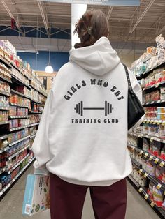 Gym Hoodie, Gym Sweatshirt, Gym Lover Gift, Pump Cover, Gift for Gym Lover, Workout Hoodie, Workout Sweatshirt, Trendy Aesthetic FREE shipping in the US! No order minimum.  For the same design on an oversized t-shirt, visit https://www.etsy.com/listing/1430730280/comfort-colors-girls-who-eat-shirt?ref=listings_manager_grid ♥ The HOODIE * This is a Gildan 18500 heavy blend adult hooded sweatshirt (unisex).  * Detailed sizing information can be found in the size chart in the photos. * Printed in the USA. ♥ CARE ＊Machine wash cold, inside-out, gentle cycle ＊Wash with mild detergent and similar colors ＊Tumble dry low or hang-dry ＊Do not bleach or fabric softeners ＊Do not iron directly onto the design ＊Do not dry clean ♥ PRODUCTION & SHIPPING ＊Each sweatshirt is made to order. ＊Production time Typography Hoodie Design, Hoodie Branding Ideas, Graphic Design For Hoodies, Unique Hoodies Design, White Hoodie Aesthetic, Cool Hoodie Designs, White Hoodie Design, Hoodie Back Design, Sweat Aesthetic