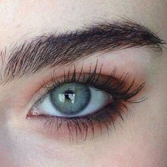 Aqua Eyes, Makijaż Smokey Eye, Makeup Salon, Makeup Studio, Aesthetic Eyes, Smokey Eyes, Makeup Designs, Eye Make, Pretty Eyes