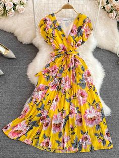 Floral Print Yellow V-Neck Summer Dress Pleated Long Dress, Maxi Vestidos, Dress Women Elegant, Women Cargos, Vacation Beach, Party Dress Long, Maxi Wrap Dress, Dress Vintage, Floral Maxi Dress