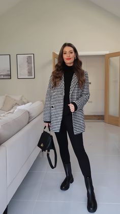 Casual Outfits For Women, Look Legging, Office Casual Outfit, London Outfit, Elegante Casual