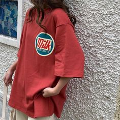 Awesome comfy t-shirt, the fabric is soft and high quality. Guaranteed to be your go-to shirt! Ace Fashion, Unique Tops, Oversized Aesthetic, Hot Sweater, Retro Sweater, Basic Sweaters, Loose Shirts, Summer Tee, Couple Outfits