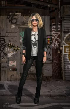 Rocker Chick Outfit, Rock Chic Outfits, Outdoor Party Outfits, Casual Bar Outfits, Rocker Costume, Costume Concept, Chick Outfit, Rocker Chic Style