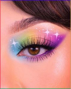 un maquillaje de fantasía para tu día a día Vibrant Eye Makeup, Pastel Rainbow Makeup, Bi Pride Makeup, Cinco De Mayo Makeup, Colorful Makeup Ideas, Crazy Eye Makeup, Rainbow Eye Makeup, Pastel Eyeshadow, Rainbow Eyeshadow