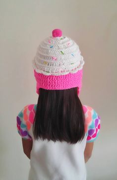 Dessert Outfit, Crochet Cupcake Hat, Cupcake Crochet, Cupcake Costume, Cupcake Hats, Crochet Cupcake, Baby Cupcake, Crochet Beanie Hat, How To Look Rich