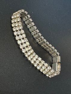 Vintage clear Diamanté silver tone rhinestone set cocktail Bracelet 17cm Glamorous Silver Crystal Bracelet With Rhinestones, Silver Crystal Bracelet With Sparkling Stones For Party, Silver Rhinestone Crystal Bracelet Costume Jewelry, Silver Rhinestone Bracelet In Costume Jewelry Style, Silver Rhinestone Bracelets For Party, Elegant Silver Bracelets With Rhinestones, Silver Rhinestone Bracelet For Costume Jewelry, Silver Bracelets With Rhinestones For Party, Silver Costume Jewelry Bracelets With Rhinestones