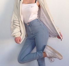 Find More at => http://feedproxy.google.com/~r/amazingoutfits/~3/Gsz2oHw5NWE/AmazingOutfits.page Grunge Style, Outfit Goals, Audrey Hepburn, Rock Style, Aesthetic Outfits, Marilyn Monroe, 90s Fashion, Look Fashion