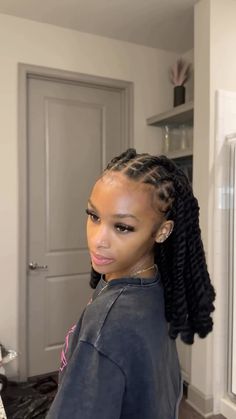 Kali Locs Hairstyles, Locs Protective Hairstyles For Women, Locs Hairstyles For Long Hair, Beaded Loc Styles, Loc Hairstyles For Women With Weave, Twisted Locks Hairstyles, Loc Black Women Hairstyles, Knot Locs Styles, Half Up Half Down Loc Hairstyles