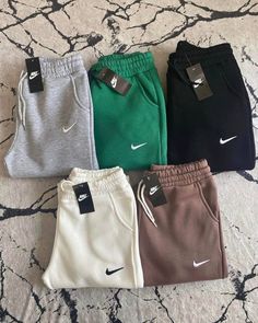 Jogging Nike, Nike Jogger, Nike Club Fleece, Nike Clothes, Cute Nike Outfits, Guys Clothing Styles, Lazy Day Outfits, Cool Outfits For Men, Cute Everyday Outfits