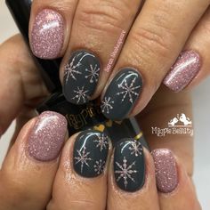 Winter Nails Gel, Ten Nails, Manicure Gel, Christmas Gel Nails, Her Nails, Christmas Nails Acrylic, Winter Nail Designs, Dipped Nails, Xmas Nails