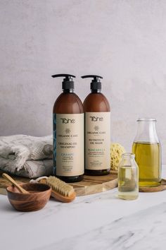 Línea Organic Care de Tahe Organic Shampoo Photography, Shampoo Photography Ideas, Origins Skincare, Natural Hair Shampoo, Soap Nuts, Flower Graphic Design, Organic Shampoo