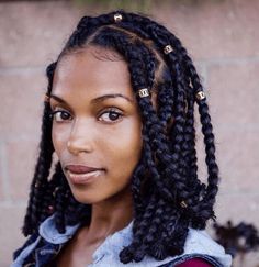 No matter the time, weather, or season, protective hairstyles are always in style. While braids, extensions, and the like are both beautiful and convenient, they can take quite a toll on your hair … Thick Box Braids, Jumbo Box Braids Styles, Box Braids Pictures, Large Box Braids, Medium Box Braids, Short Box Braids, Big Box Braids Hairstyles