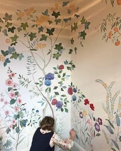 Tess Newall 🔆 (@tessnewallstudio) | Instagram Nursery Mural, Bedroom Murals, Flowers Painted, Casa Vintage, House Room, Dream Rooms, Dream House Decor, My New Room