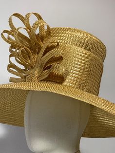 Luxury Gold Wide Brim Hat, Gold Straw Hat With Flat Brim, Gold Brimmed Straw Hat, Gold Straw Brimmed Hat, Elegant Gold Hat Band For Beach, Gold Hat Bands With Flat Brim For Summer, Gold Flat Brim Hat Bands For Summer, Adjustable Gold Panama Hat With Wide Brim, Gold Wide Brim Straw Hat