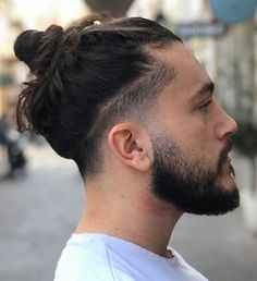 Man Bun with Low Undercut Low Undercut, Mens Long Hair Undercut, Ponytail Hairstyles For Men, Mens Ponytail Hairstyles, Long Hair Fade, Man Bun Haircut, Man Bun Undercut, Men Haircut Undercut, Man Bun Styles