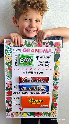 Great Mother's Day gift idea for kids to give to mom or as a Mother's Day gift for grandma. Download the free printable card for FREE and add candy to make a candy poster card mom and grandma will love. Simple and cute gift that is inexpensive. #mothersday #motherdaygift #mothersdaygiftideas #mothersdayprintables #freeprintables #grandmagift #candyposter #candygram #candycutesayings Homemade Birthday Gift For Grandma, Birthday Card Ideas For Grandma Funny, Mother Day Gift Ideas For Grandma, Mothers Day Gift Ideas For Grandma, Grandma Birthday Gift From Kids, Birthday Ideas For Grandma, Candy Gram Ideas, Birthday Gift Ideas For Grandma, Mother Day Ideas