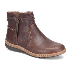 Cozy Winter Boots, Soft Boots, Brown Eyed Girls, Formal Outfits, Cozy Winter, Shoes Booties, Lug Sole, Womens Flats, Winter Boots